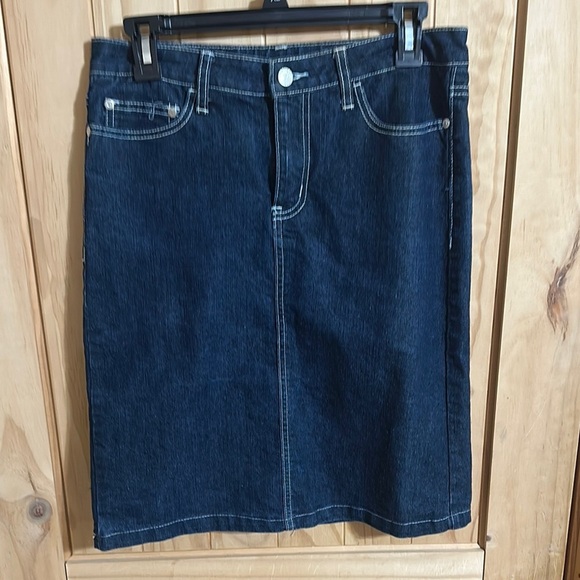 SASSY Jeans Denim Jean Skirt with Back pocket design - Picture 1 of 3